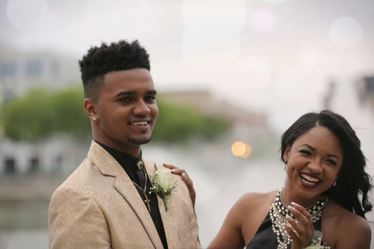 why should you hire a professional photographer for your child prom pictures